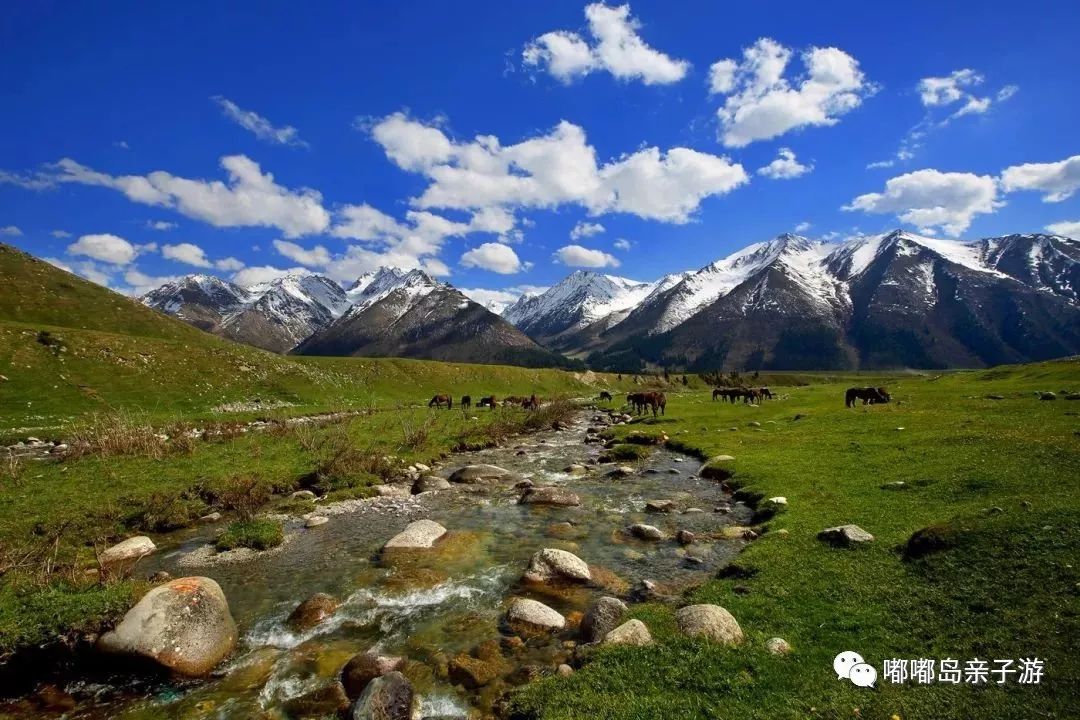 多元文化交融下的新疆地区发展研究